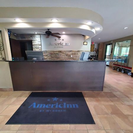 Americinn And Suites By Wyndham Delafield-Waukesha-Milwaukee Экстерьер фото